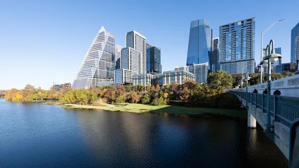 Basking in the Glow: Austin Sizzles Under Clear Skies This Thursday