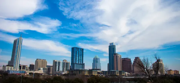 Austin Sizzles: Near-Record Heat and Sunny Skies Define This Spring Friday