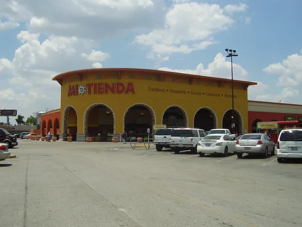 Buda approves $20.1 million incentives for H-E-B redevelopment of former landfill into a larger store