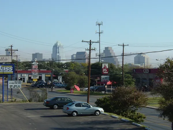 Foggy Starts and Spring-Like Sparks: Austin’s February 3 Forecast